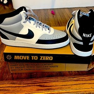 Nike Court Vision Mid NWT